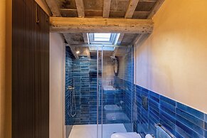 The Urban Loft by Mmega