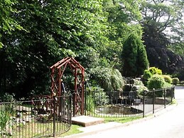 Briars Hall Hotel