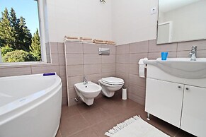 Apartment Lucija Vela Luka