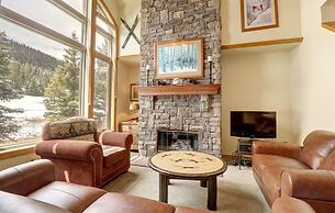 Er9 Elk Run 4 Bd 4.5 Ba 4 Bedroom Townhouse by RedAwning