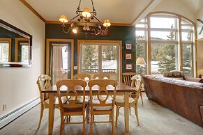 Er9 Elk Run 4 Bd 4.5 Ba 4 Bedroom Townhouse by RedAwning