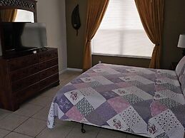 Spacious 7 Br, 4.5 Br Retreat With Pool 7 Bedroom Condo by RedAwning