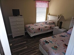 Spacious 7 Br, 4.5 Br Retreat With Pool 7 Bedroom Condo by RedAwning