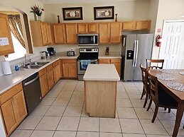 Spacious 7 Br, 4.5 Br Retreat With Pool 7 Bedroom Condo by RedAwning