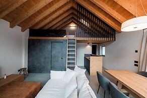 DALANIA MOUNTAIN APARTMENTS