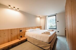 DALANIA MOUNTAIN APARTMENTS