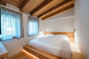 DALANIA MOUNTAIN APARTMENTS