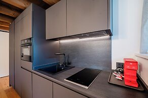 DALANIA MOUNTAIN APARTMENTS