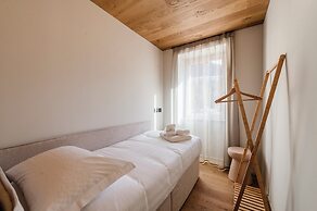 DALANIA MOUNTAIN APARTMENTS