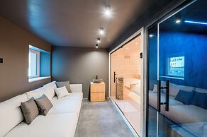 DALANIA MOUNTAIN APARTMENTS