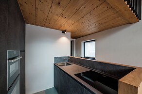 DALANIA MOUNTAIN APARTMENTS