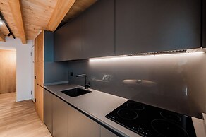 DALANIA MOUNTAIN APARTMENTS