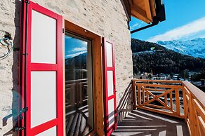 DALANIA MOUNTAIN APARTMENTS