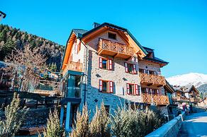 DALANIA MOUNTAIN APARTMENTS