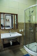 Malachite Apartments