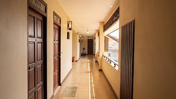 Trithana Boutique House