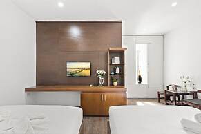 The Happy House Hotel & Apartment