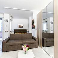 Pisani 4 in Monza With 1 Bathrooms