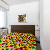 Pisani 4 in Monza With 1 Bathrooms