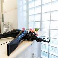 Pisani 4 in Monza With 1 Bathrooms