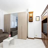 Pisani 4 in Monza With 1 Bathrooms