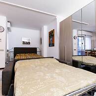 Pisani 4 in Monza With 1 Bathrooms