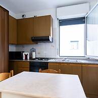 Pisani 4 in Monza With 1 Bathrooms