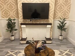 Remarkable 3-bed House in Liverpool