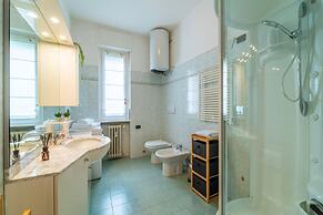 Autumn Apartment by Wonderful Italy