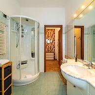 Autumn Apartment by Wonderful Italy