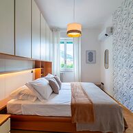 Autumn Apartment by Wonderful Italy