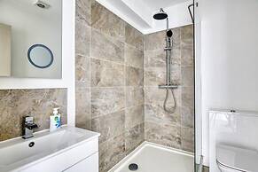 City Flat in Hull-silvester Street-free Parking