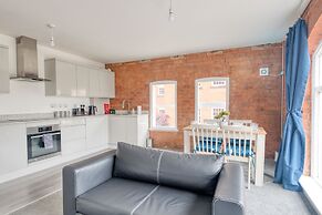 City Flat in Hull-silvester Street-free Parking
