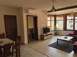 Cozy Apartment