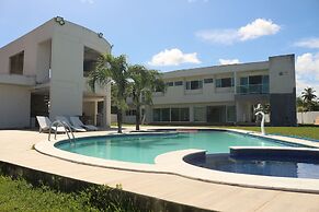 Mansao 6 suites c piscina e jacuzzi 082M