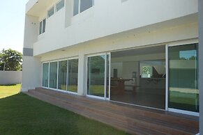 Mansao 6 suites c piscina e jacuzzi 082M