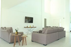 Mansao 6 suites c piscina e jacuzzi 082M