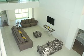 Mansao 6 suites c piscina e jacuzzi 082M