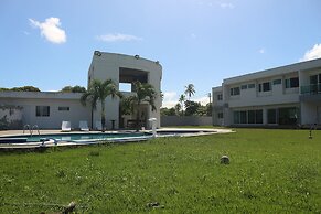 Mansao 6 suites c piscina e jacuzzi 082M