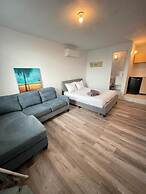 Las olas beach studios
