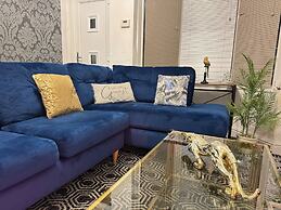 Sheffield - House - Sleeps 5 - Parking - Garden