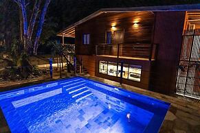 Mt. Plaisir Estate Hotel