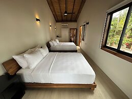 Mt. Plaisir Estate Hotel