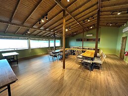 Mt. Plaisir Estate Hotel