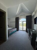 Kazak Club Hotel