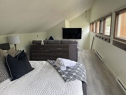 6Br Chalet I Ski Out I Private HotTub