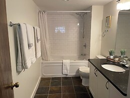 6Br Chalet I Ski Out I Private HotTub