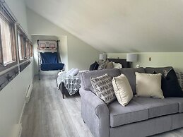 6Br Chalet I Ski Out I Private HotTub