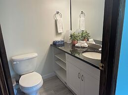 6Br Chalet I Ski Out I Private HotTub