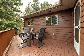 Mountain Chalet 2Min to Jasper Park Gate